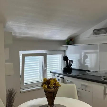Violet Apartment Trogir