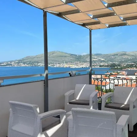 Apartment Violet Trogir