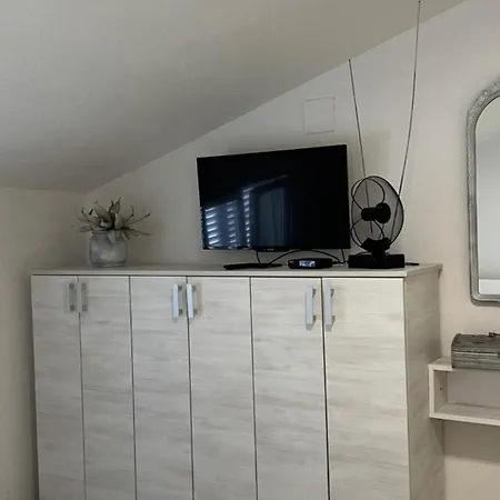 Violet Apartment *